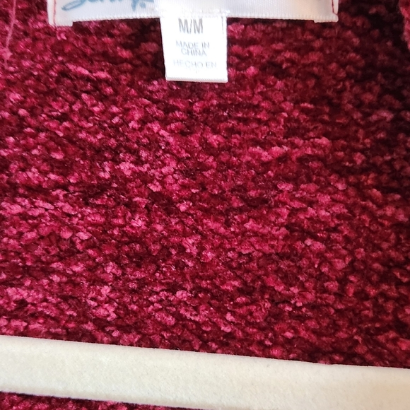 Sweater - Picture 4 of 5